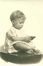 Photograph of Glenn Gould, aged 7 months