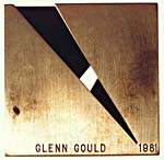 Revers du prix du Conseil canadien de la musique, remporté en 1981, portant le nom de Glenn Gould