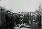 Donald Smith pose le dernier crampon de la voie de chemin de fer à Craigellachie, 1885